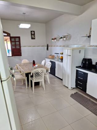 Casa com 450m² à venda com 3/4 sendo 1 suíte, na Caueira