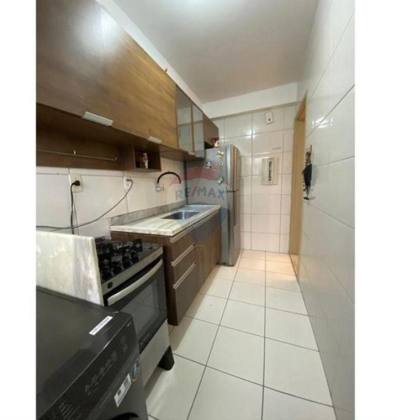 Apartamento 2/4 Sendo 1 Suíte À Venda No Condomínio Vida Bela Clube - Bairro Marivan.