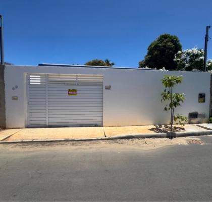 Casa Nova à Venda no Mosqueiro, Aracaju/SE, com 3 Quartos, Energia Solar e 4 Vagas de Garagem