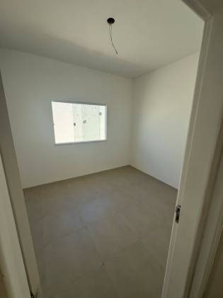 Casa Nova à Venda no Mosqueiro, Aracaju/SE, com 3 Quartos, Energia Solar e 4 Vagas de Garagem
