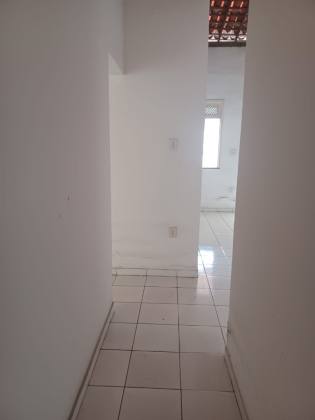 Casa à Venda Com 2/4 No Bairro América Com Terreno de 676M².