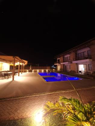 Apartamento Térreo Mobiliado À Venda No Condomíno Costa Das Dunas – Praia Da Caueira!