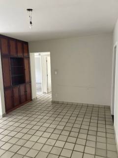 Apartamento à Venda no Edifício Rembrandt, São José