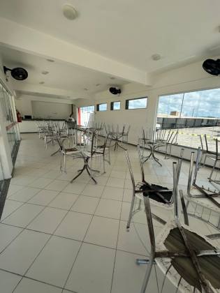 Apartamento A Venda 3 Quartos 1 Suíte No Condomínio Ariovaldo De Souza.