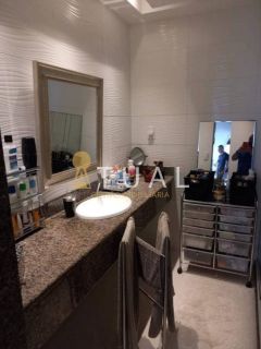 Apartamento tipo cobertura a venda, 158m², com 2 suítes e gabinete a venda no Rio Vermelho.