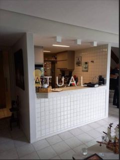 Apartamento tipo cobertura a venda, 158m², com 2 suítes e gabinete a venda no Rio Vermelho.