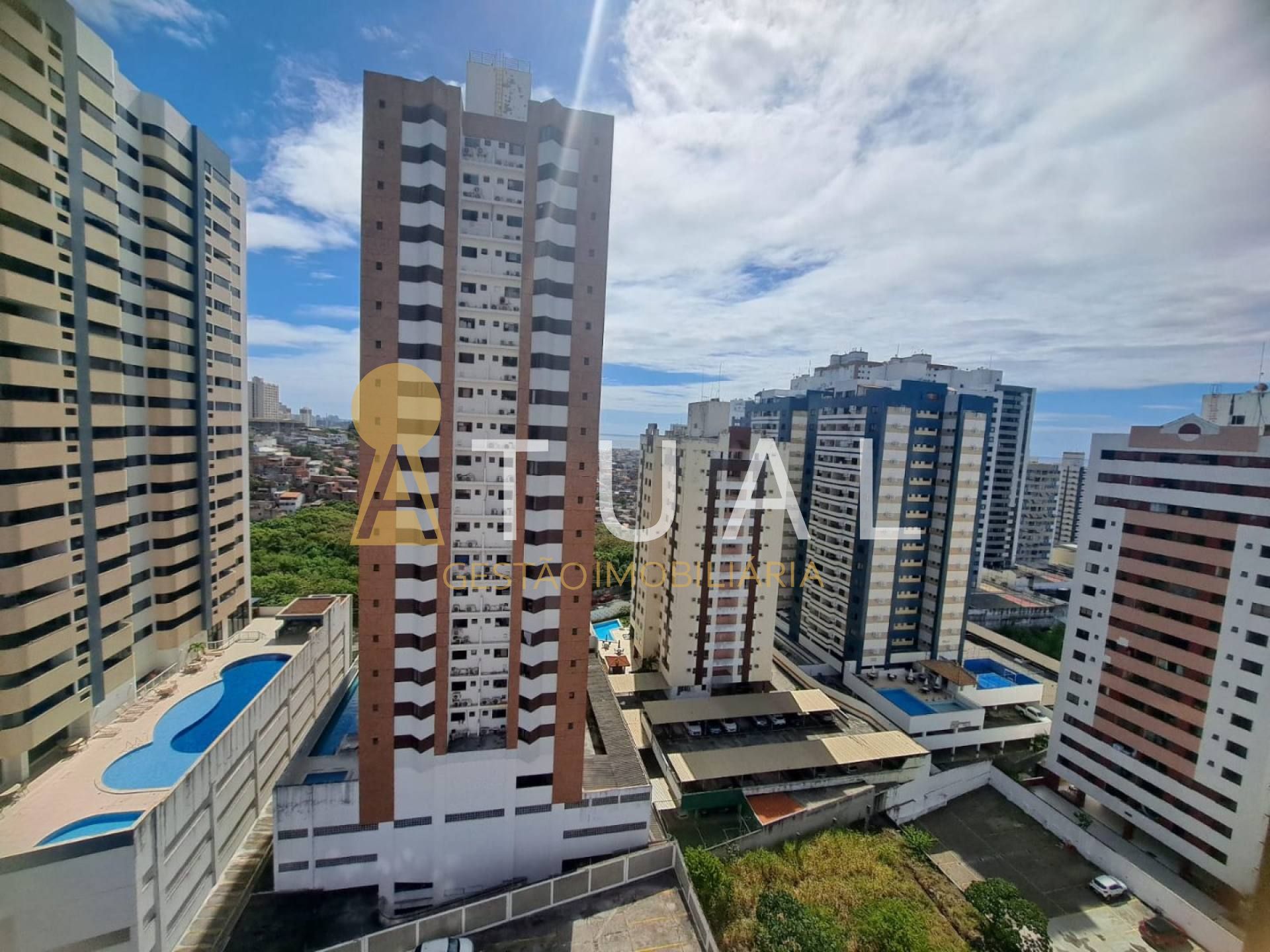 Apartamento à venda no STIEP  Salvador/BA