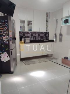 Casa Para Vender com 03 quartos 03 suítes no bairro Buraquinho em Lauro De Freitas