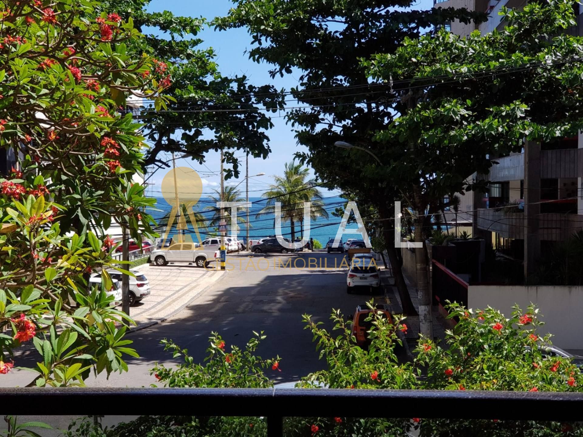 Apartamento Para Vender com 03 quartos 03 suítes no bairro Ondina em Salvador