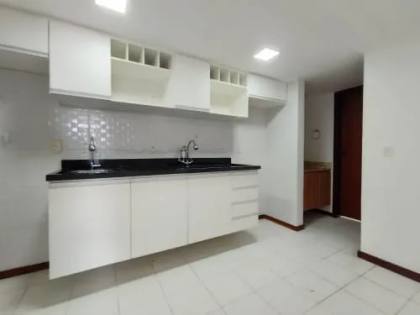 Apartamento Para Vender com 02 quartos 												<<< Selecione uma Cidade em 													<<< Selecione um Estado