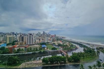 Apartamento Para Alugar com 02 quartos 01 suítes no bairro Pituba em Salvador