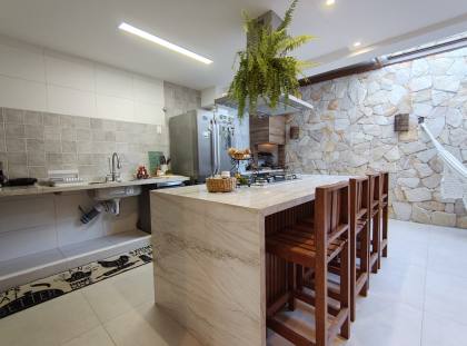 Casa Para Vender com 03 quartos 01 suítes no bairro Escolha um bairro... em Salvador