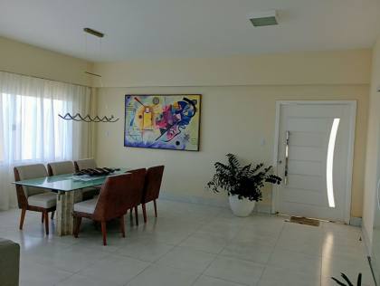 Casa Para Vender com 05 quartos 05 suítes no bairro ITAPUÃ em Salvador