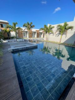 CASAS ALTO PADRÃO - TABAPUA / CAUCAIA - MANJERON RESIDENCE