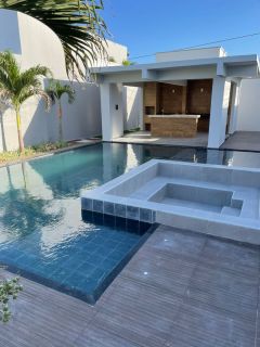 CASAS ALTO PADRÃO - TABAPUA / CAUCAIA - MANJERON RESIDENCE