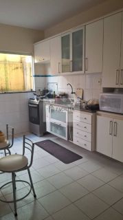 CASA NO CONDOMINIO CARLOS SIQUEIRA DE MELO