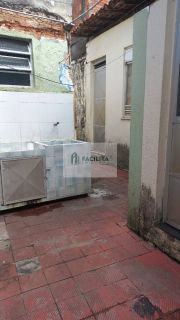 CASA NO SANTO ANTÔNIO
