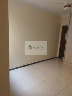 CASA EM RESIDENCIAL NA ATALAIA