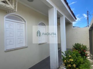 CASA NO ORLANDO DANTAS