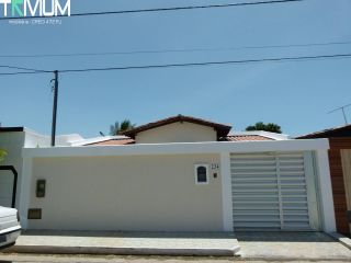 ARUANA – CASA COM TERRENO DE 180m² EM REGIÃO DE ALTA VALORIZAÇÃO