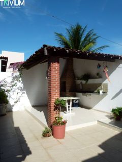 ARUANA – CASA COM TERRENO DE 180m² EM REGIÃO DE ALTA VALORIZAÇÃO