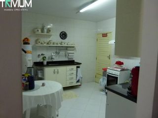 ARUANA – CASA COM TERRENO DE 180m² EM REGIÃO DE ALTA VALORIZAÇÃO