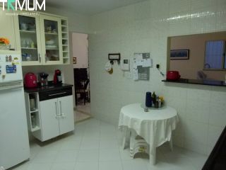 ARUANA – CASA COM TERRENO DE 180m² EM REGIÃO DE ALTA VALORIZAÇÃO