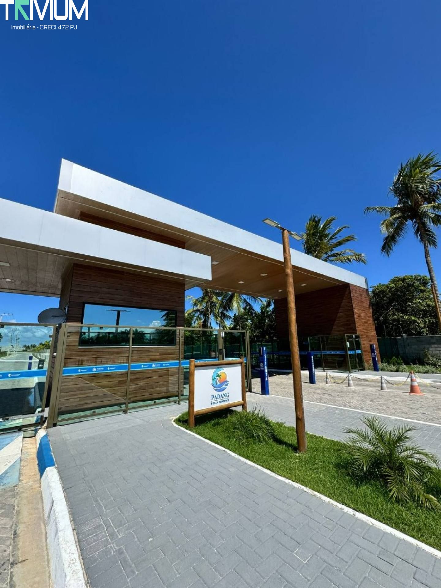 CONDOMÍNIO PADANG – CASA 3/4 COM SUÍTE | 137m² | 2 VAGAS | TERRENO AMPLO