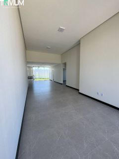 CONDOMÍNIO PADANG – CASA 3/4 COM SUÍTE | 137m² | 2 VAGAS | TERRENO AMPLO