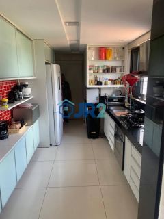 Apartamento Para Vender com 5 quartos 2 suítes no bairro Boa Vista em Recife
