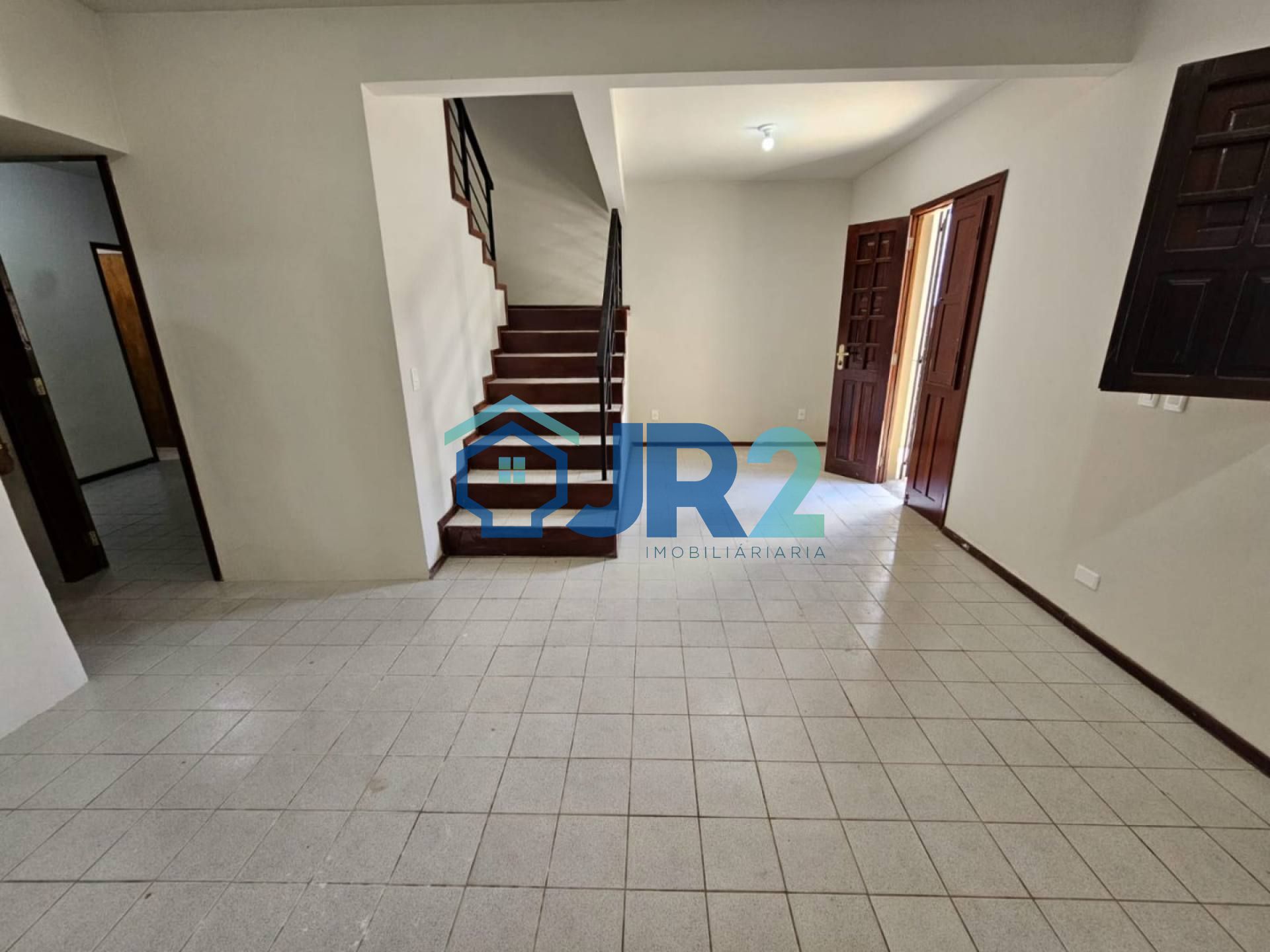 CASA NO BAIRRO DO CAJUEIRO -      NÃO ACEITA FINANCIAMENTO, SÓ VENDA A VISTA