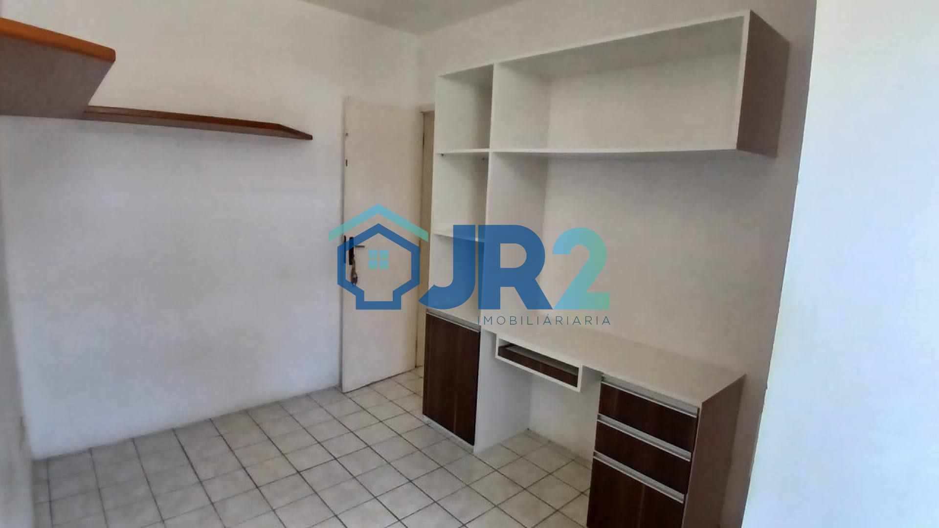 Apartamento em Setubal com 3 quartos sendo 1 suite