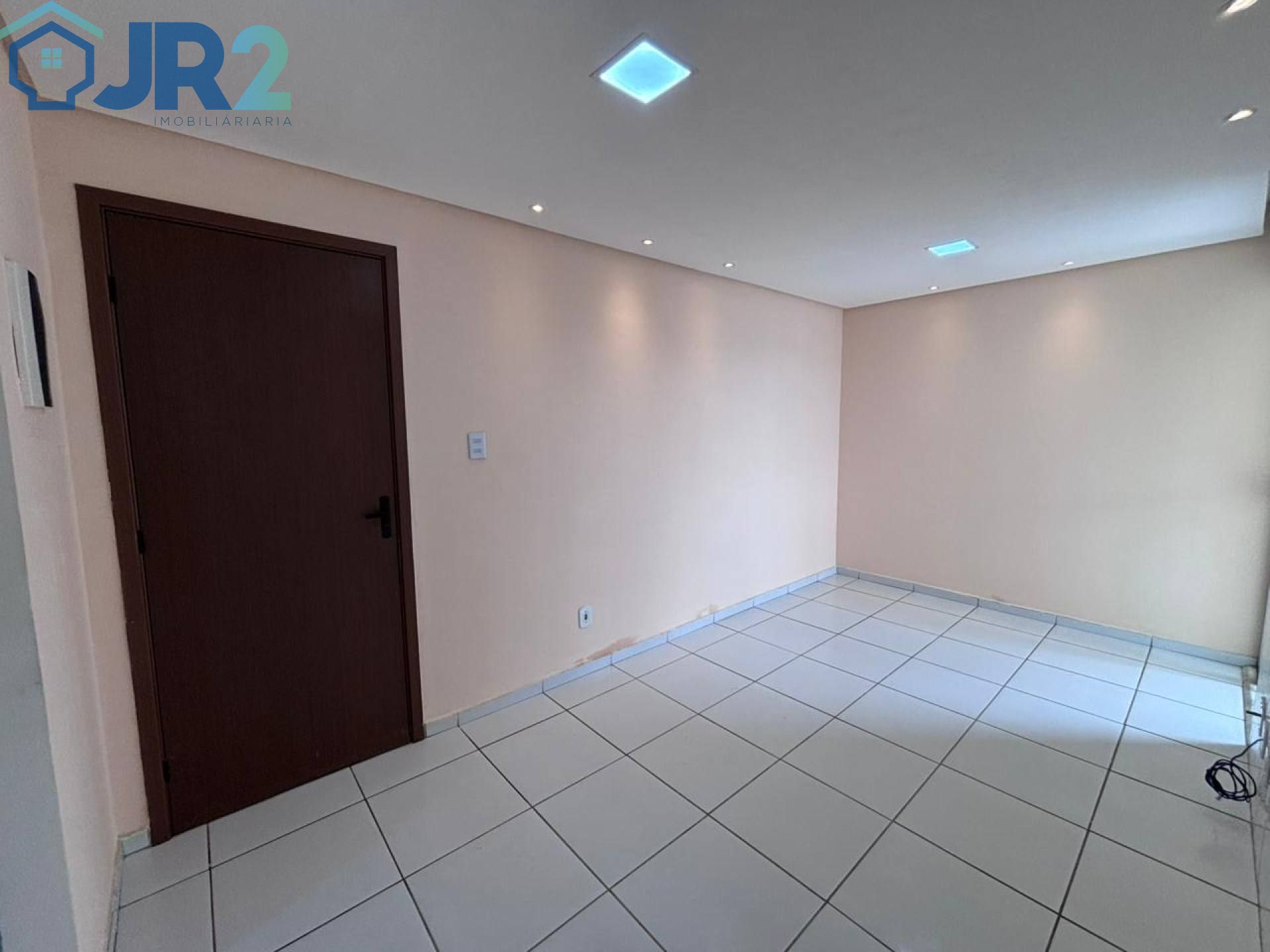 OPORTUNIDADE : Apto. de 02 quartos no Aurora do Paulista.