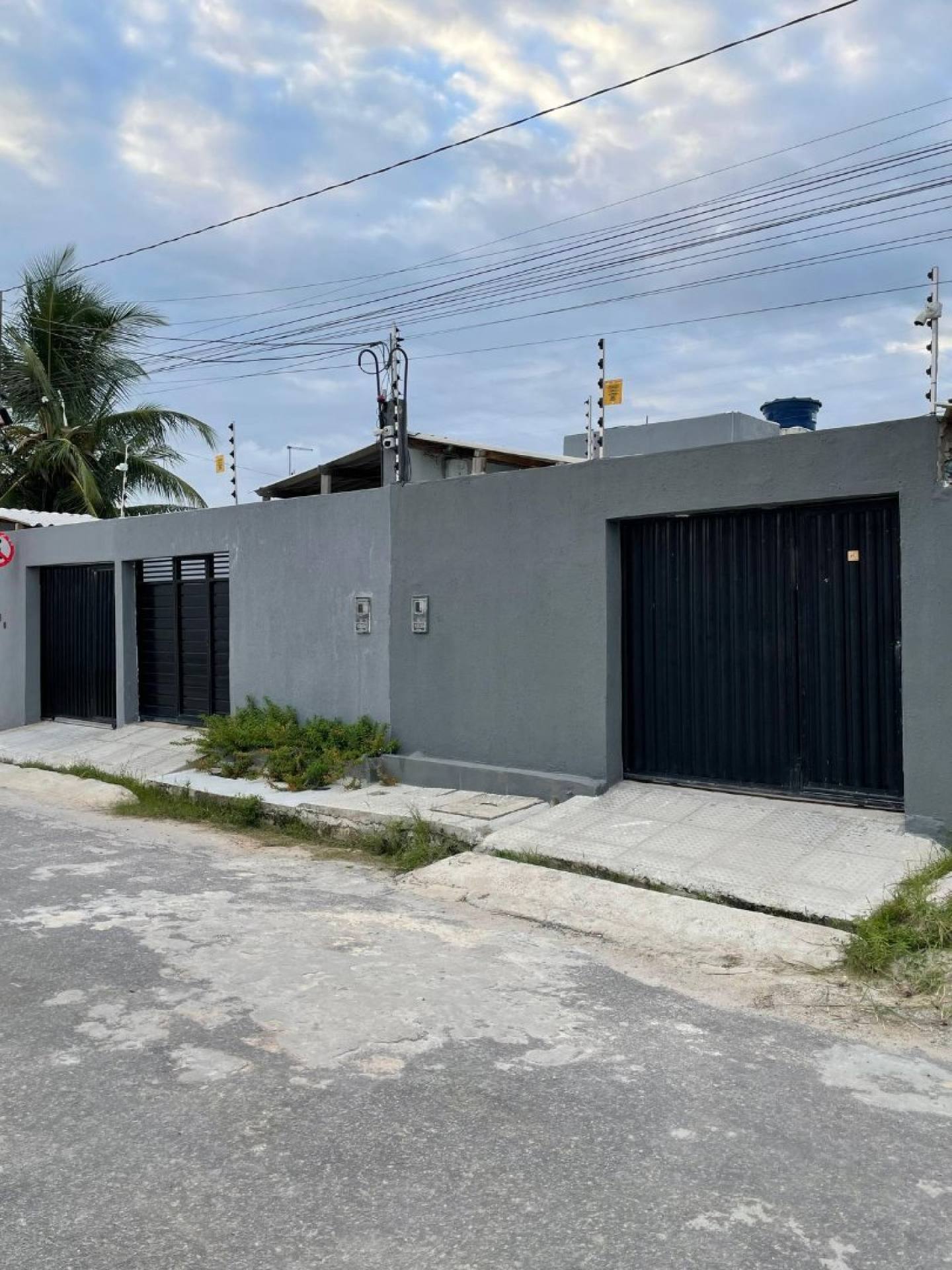 CASA para Venda com Área Gourmet, Só Venda a vista.