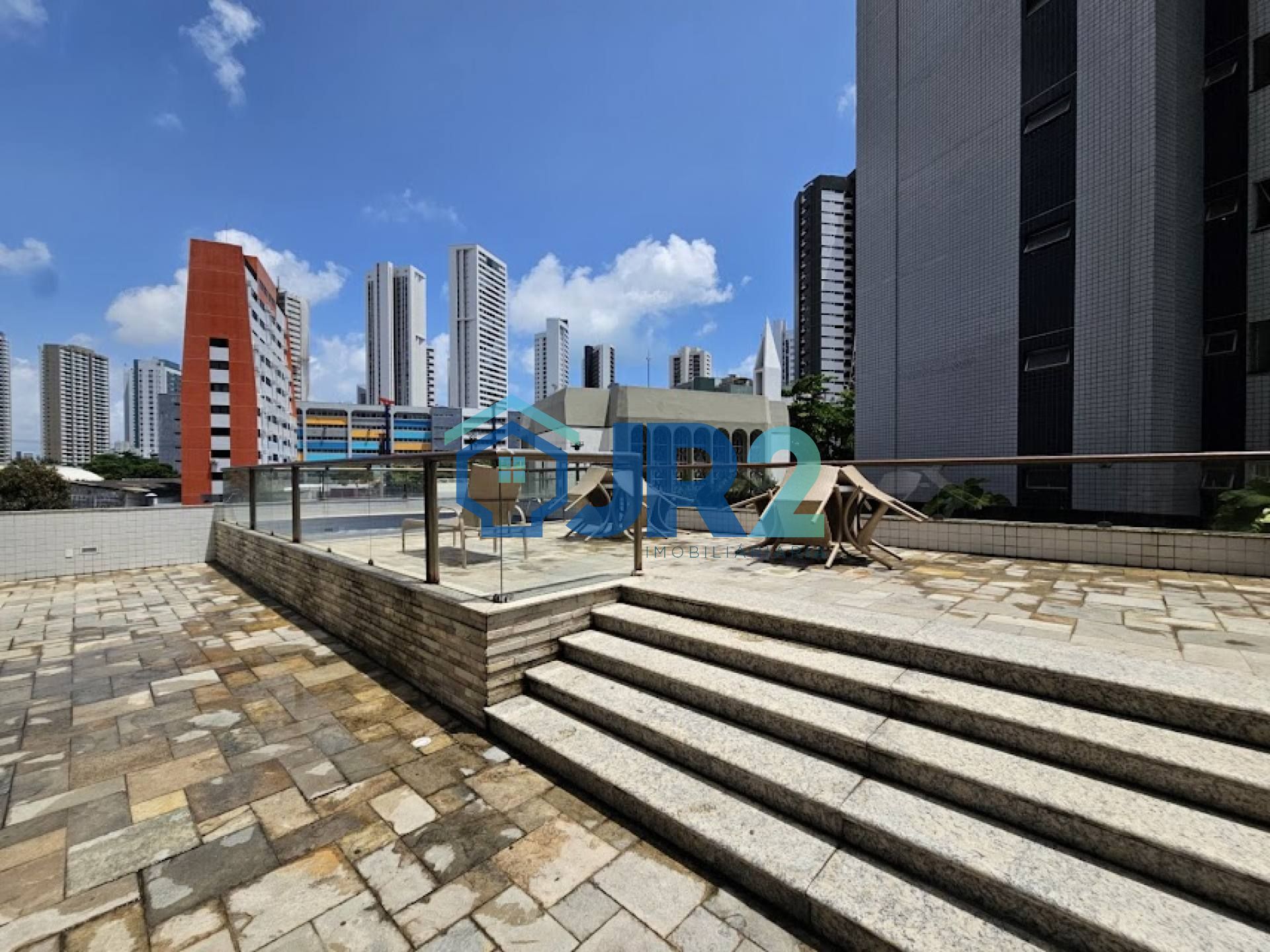 Apartamento Para Vender com 3 quartos 1 suítes no bairro Boa Viagem em Recife