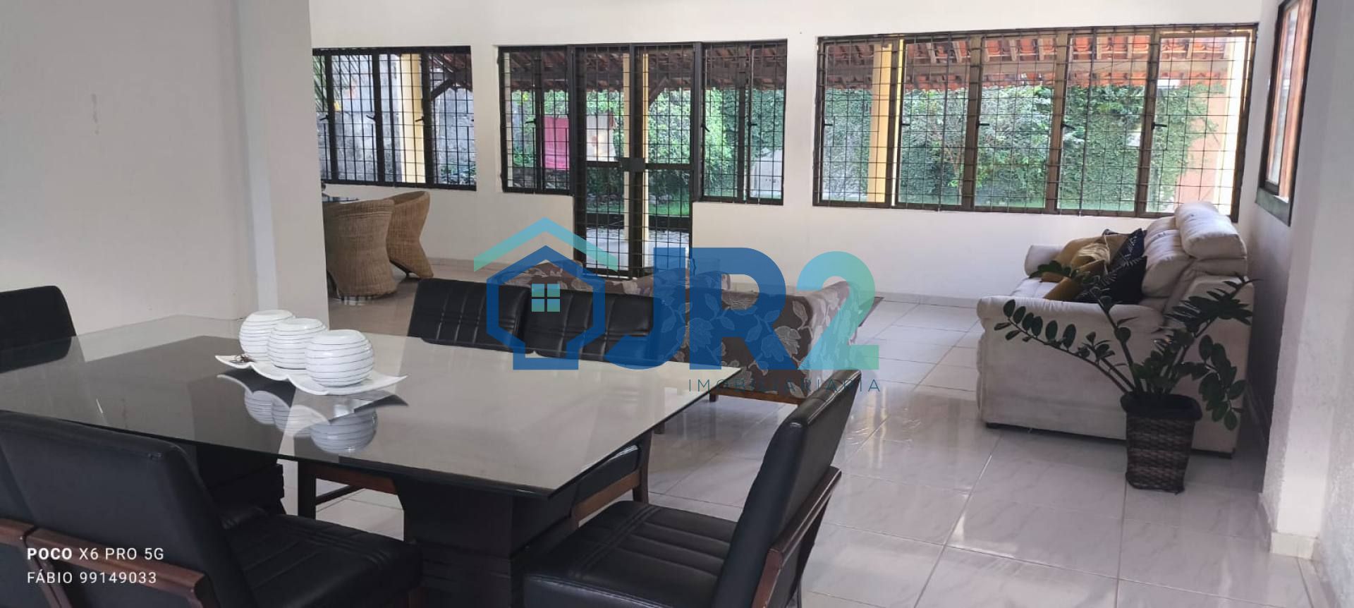 Mansão à venda em Candeias – Amplitude, conforto e localização estratégica