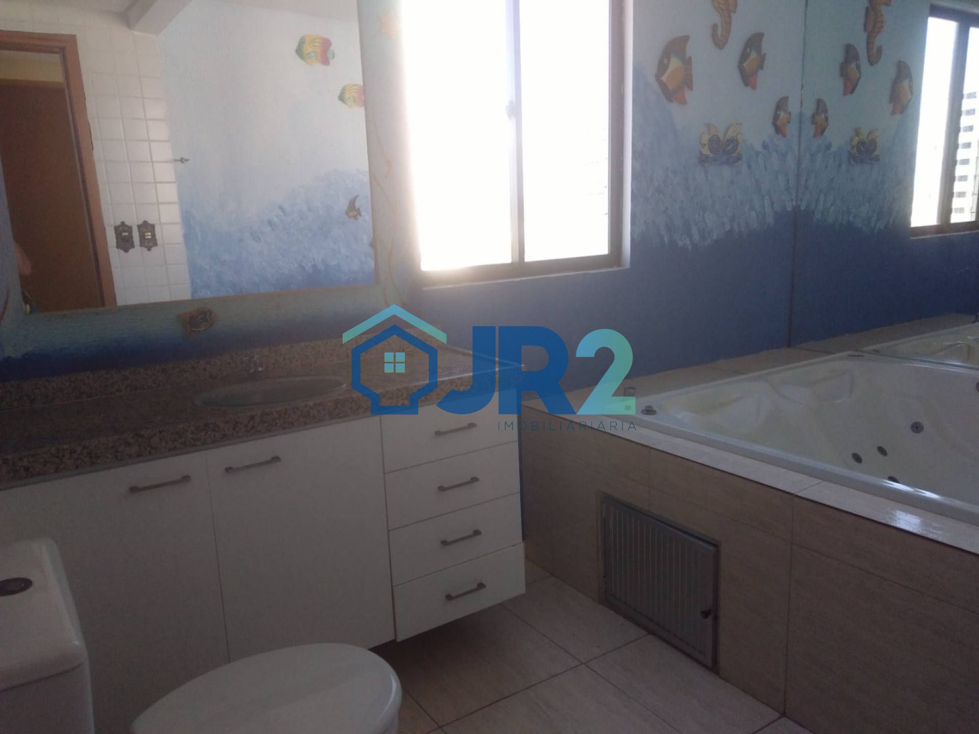 Apartamento de Luxo  3 Quartos 2 Suíte 2 Garagem / 2 Quadra do Mar