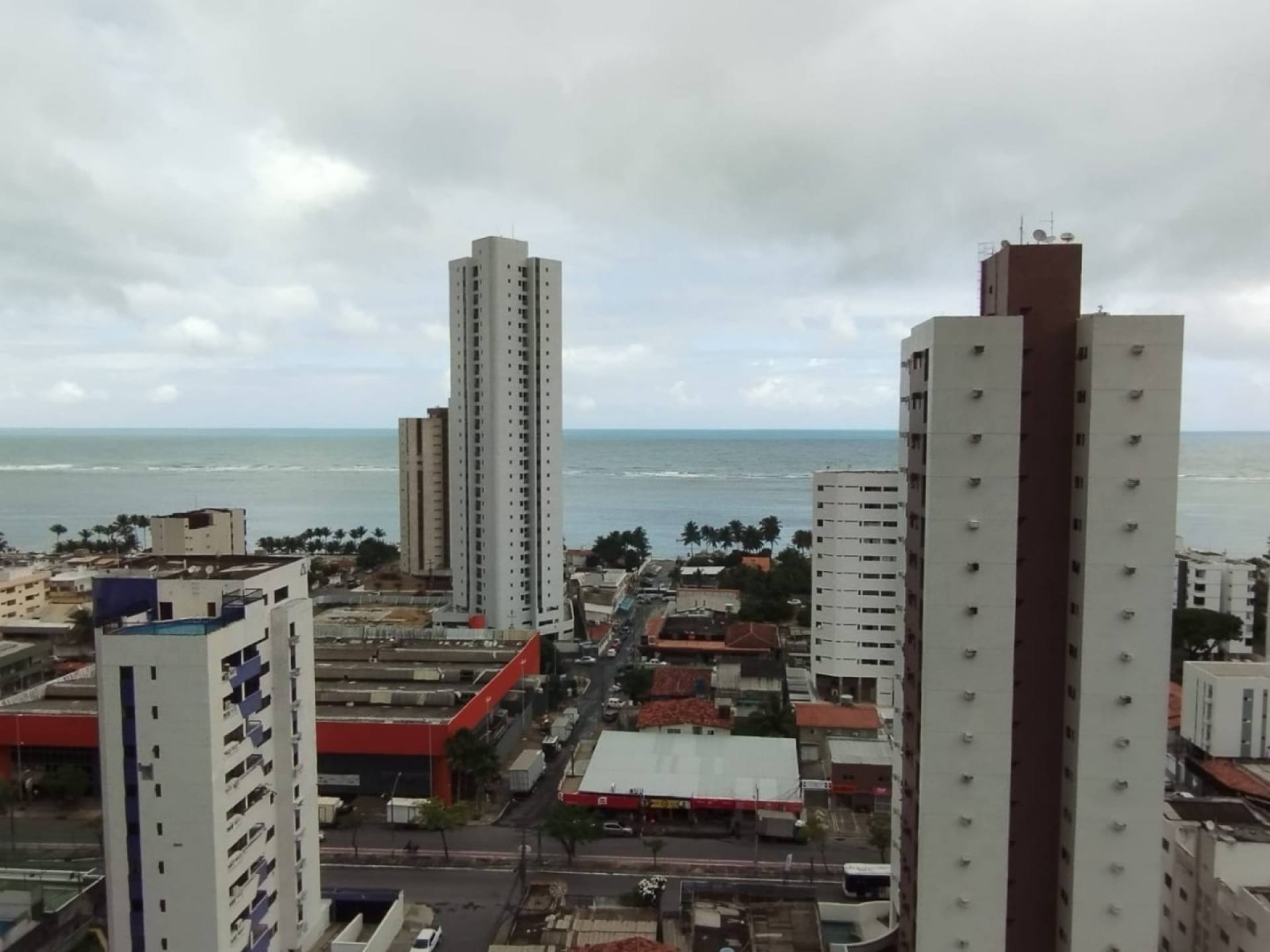 APTO PARA VENDA / EXSCELENTE LOCALIZAÇÃO