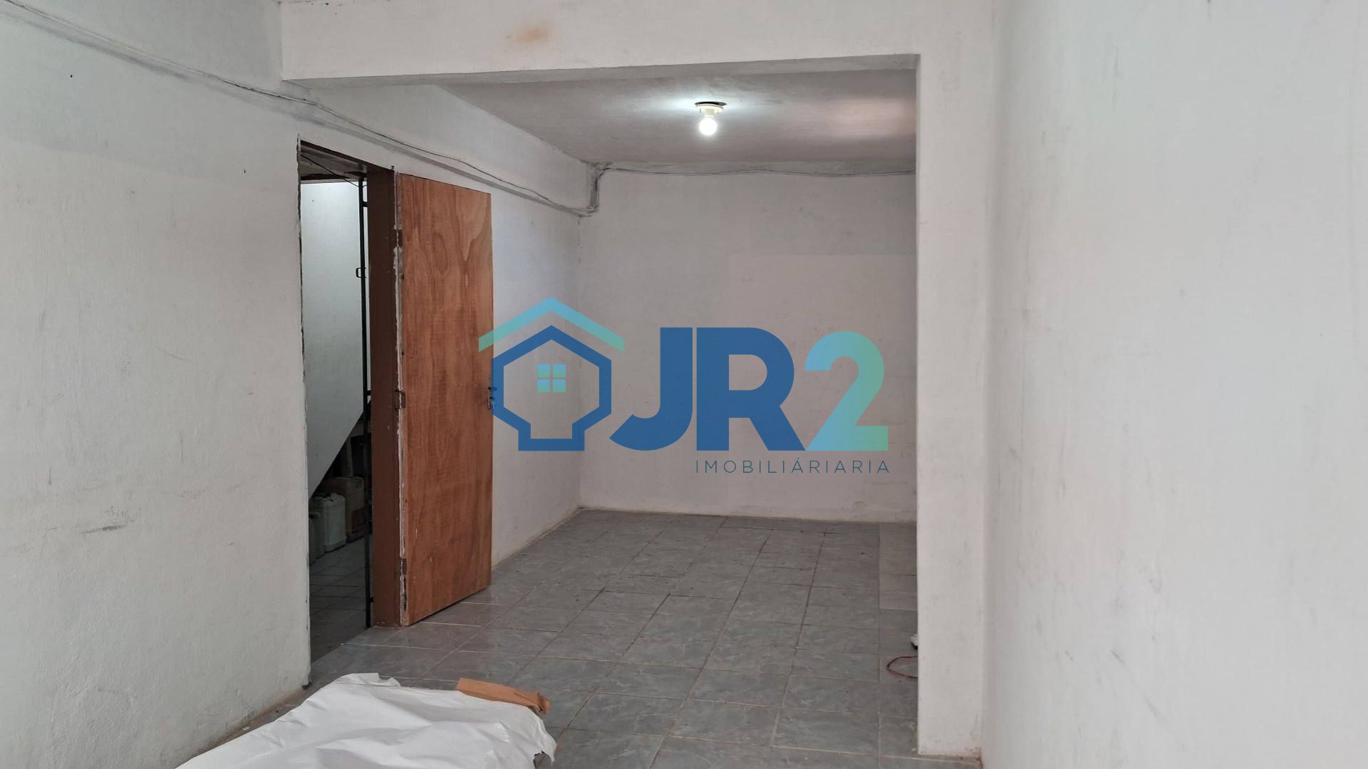 Sala comercial para locação no centro de Paulista