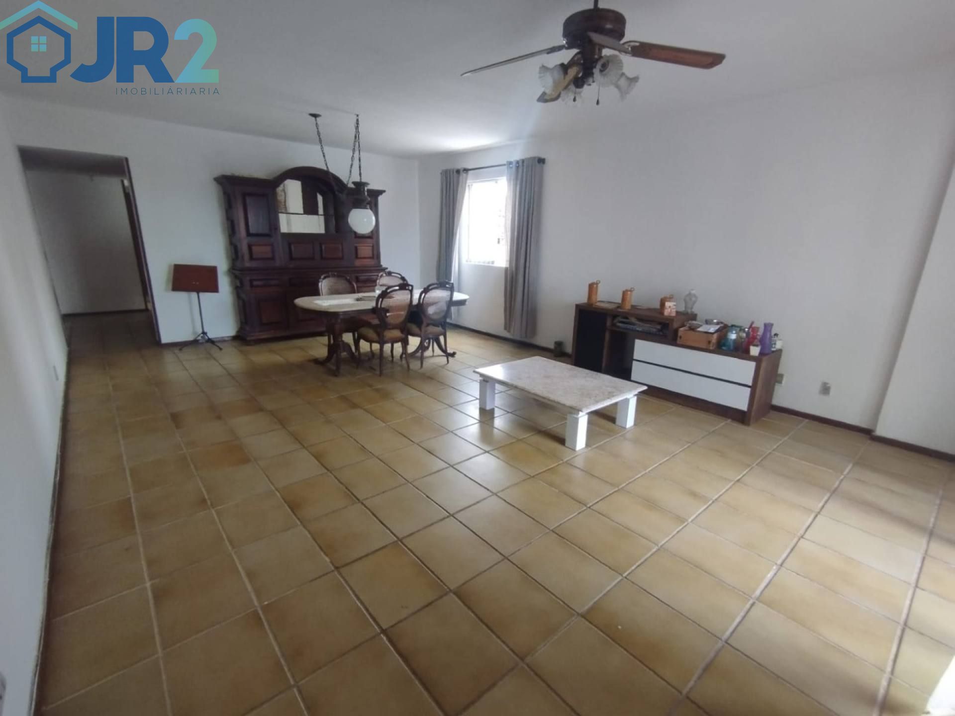 Apartamento à Venda – Localização Privilegiada, a 50m da Praia