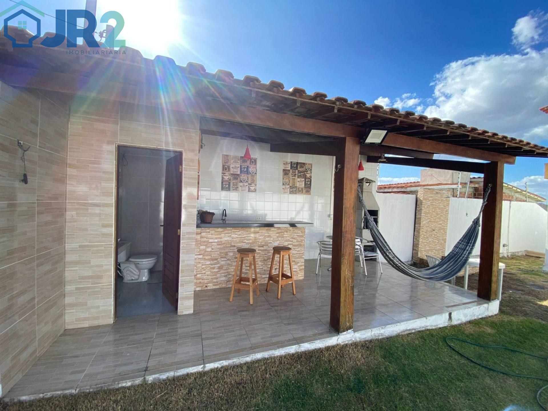 CASA EXCLUSIVA EM GRAVATÁ (265 M²)