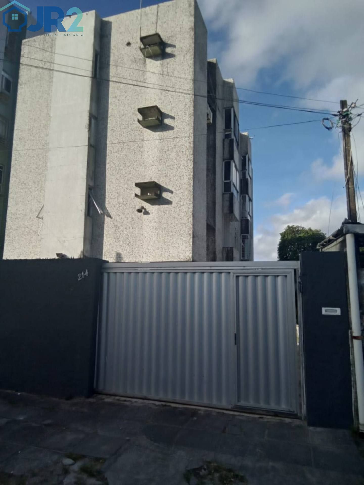 Venda Apartamento no Cordeiro