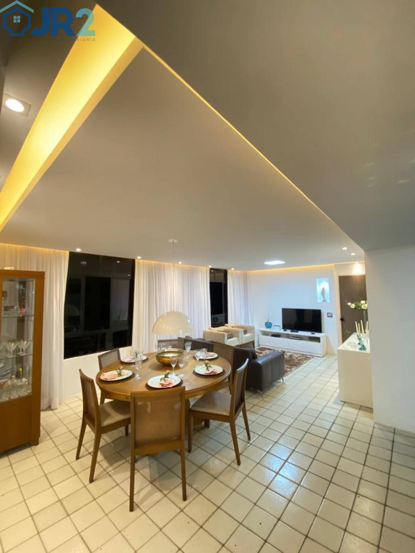 Apartamento Alto Padrão em Candeias - Exclusividade e Localização Premium