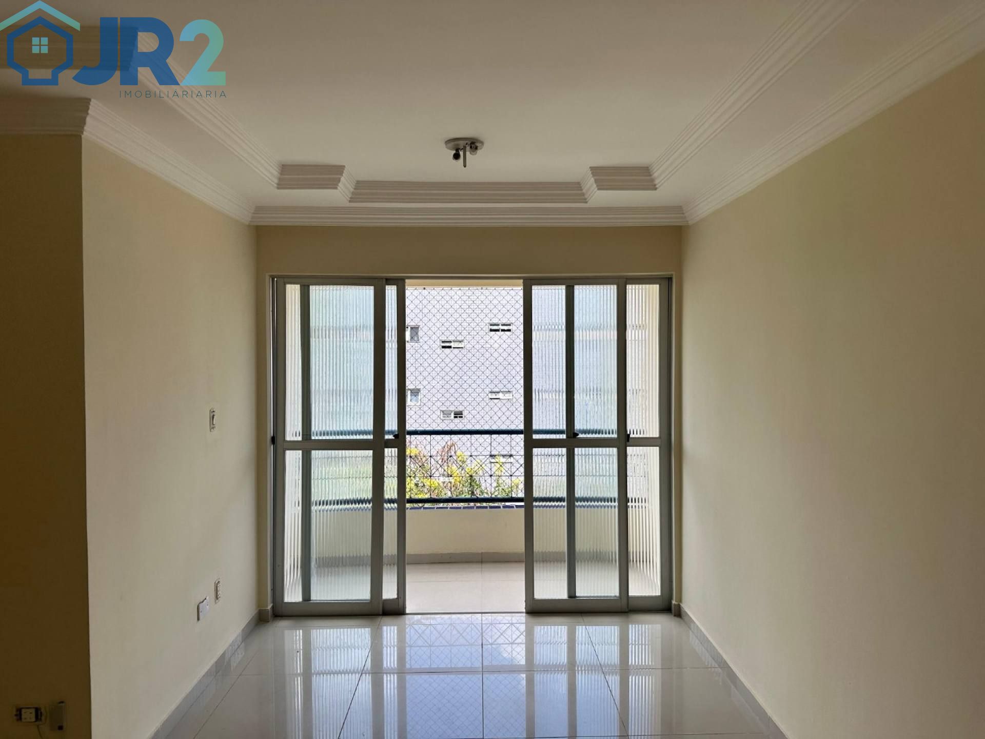 Vende Apartamento no Cordeiro