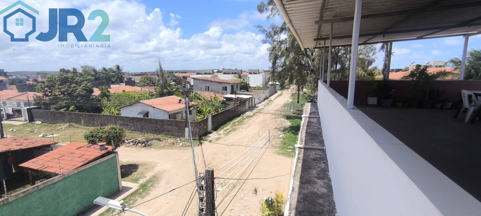 Casa Duplex Espaçosa e Arejada com Cobertura de Lazer