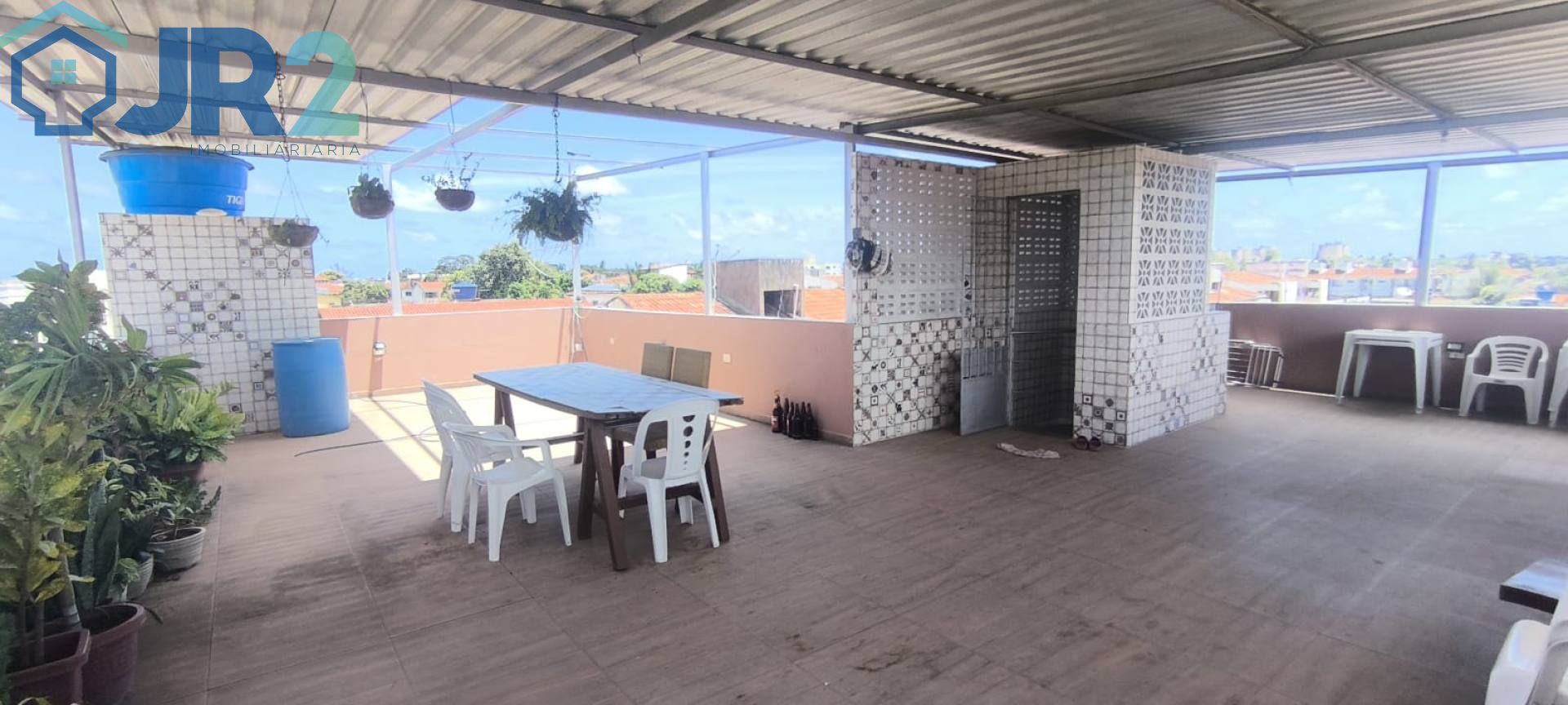 Casa Duplex Espaçosa e Arejada com Cobertura de Lazer