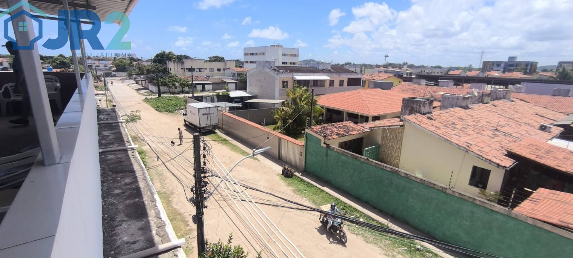 Casa Duplex Espaçosa e Arejada com Cobertura de Lazer