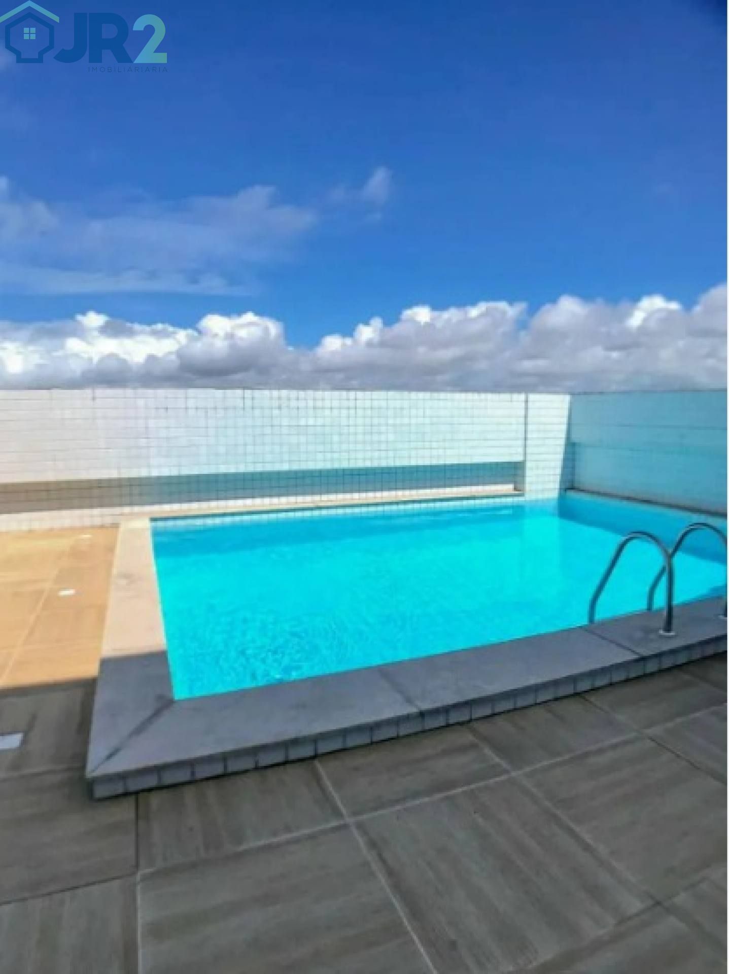 APARTAMENTO NO EDFICIO ITAPOÃ - MOBILIADO