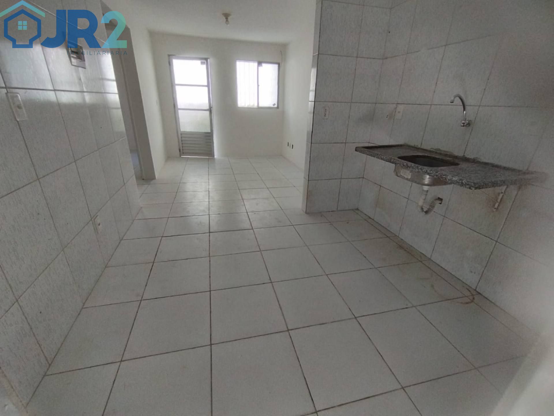 ALUGUEL. CASA COM 2 QUARTOS EM CONDOMINIO