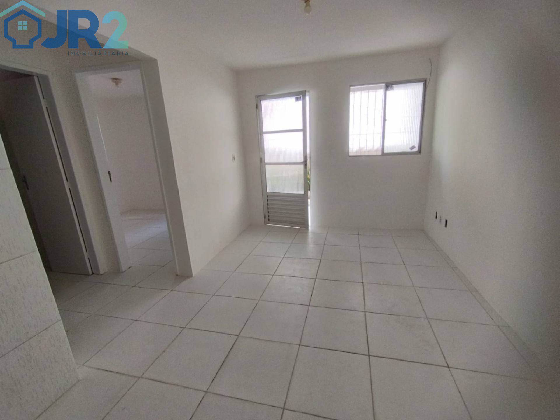 ALUGUEL. CASA COM 2 QUARTOS EM CONDOMINIO